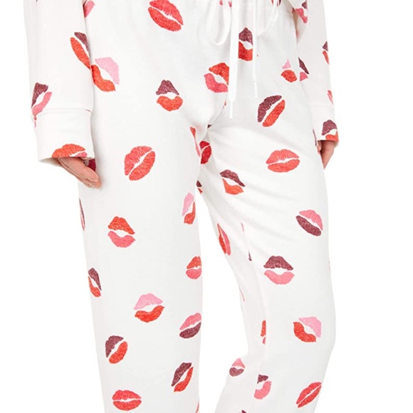 PJ Salvage Sealed with A Kiss Sleepwear Set NWT - Picture 6 of 7